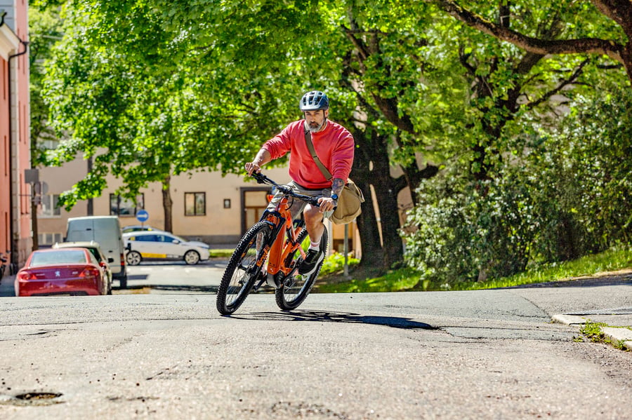 (String: Vad är en elcykel och hur skiljer den sig från en vanlig cykel?)